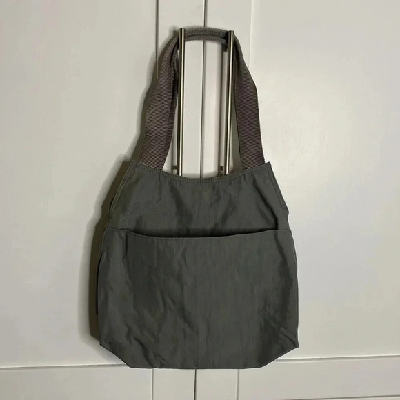 BAGGALLINI Grey Nylon Shoulder/Travel Bag - Picture 3 of 8